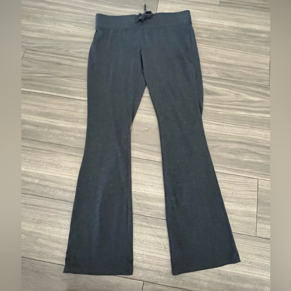 SO Yoga pants skinny bootcut size L gray